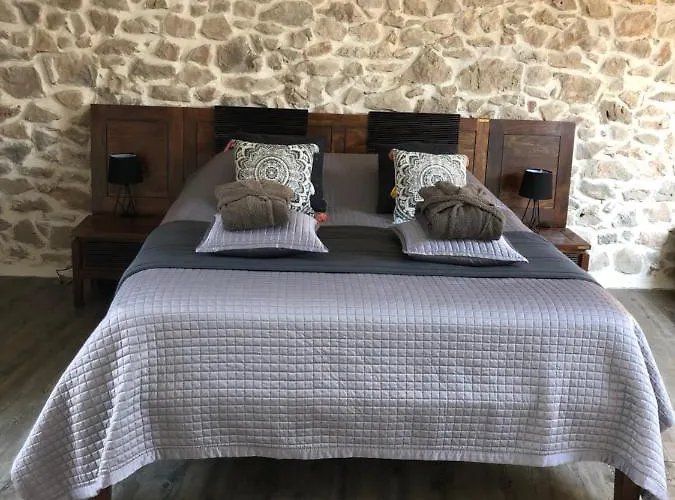 La Bastide Mae Bed & Breakfast
