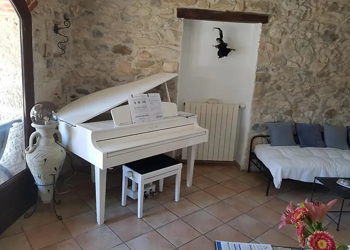 La Bastide Mae Bed & Breakfast 3*