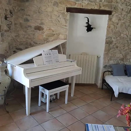 La Bastide Mae Couette-café 3*